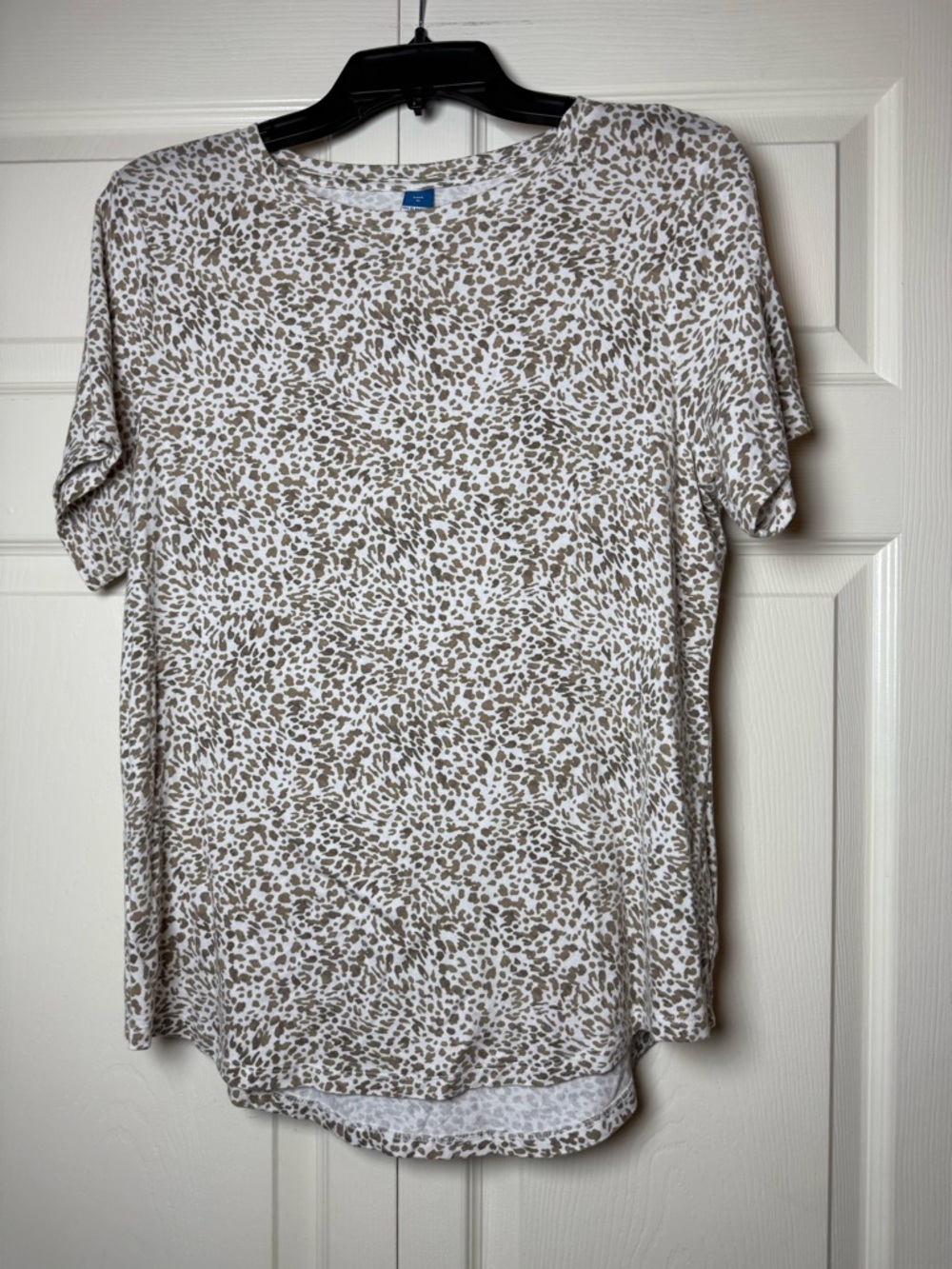 Old Navy Leopard Luxe Short Sleeve Top